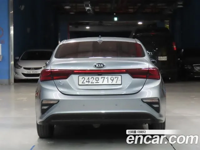 Kia Come New K3 id 2881455 из Кореи 14