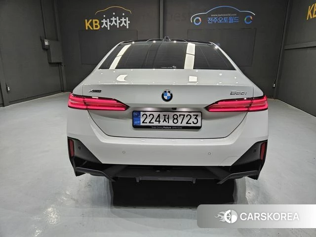 BMW 5 Series (G60) id 4739108 из Кореи 14