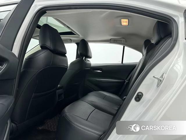 Toyota Corolla id 4365849 из Китая 11