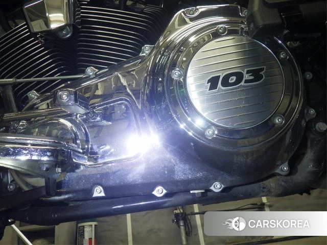 Engine photo