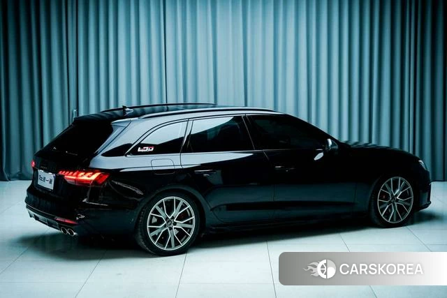 Audi S4 2024 Черный из Китая, фото 4