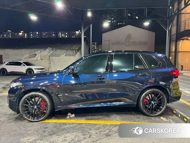 BMW X5 (G05) 2023 Черный из Кореи, фото 4