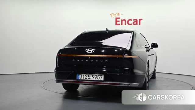 Hyundai Grandeur (GN7) id 4443125 из Кореи 14