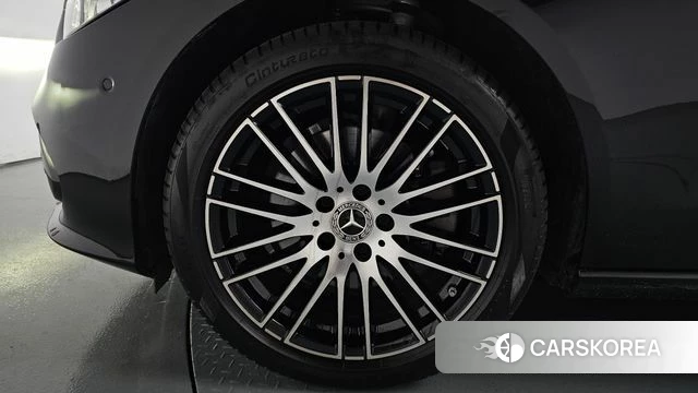 Mercedes-Benz C-Class W206 id 4487924 из Кореи 29