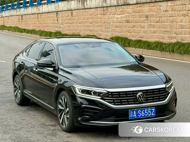 Volkswagen Passat 2023 Черный из Китая, фото 4