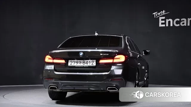 BMW 5 Series (G30) id 3453716 из Кореи 14