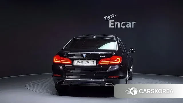 BMW 5 Series (G30) id 3494518 из Кореи 14