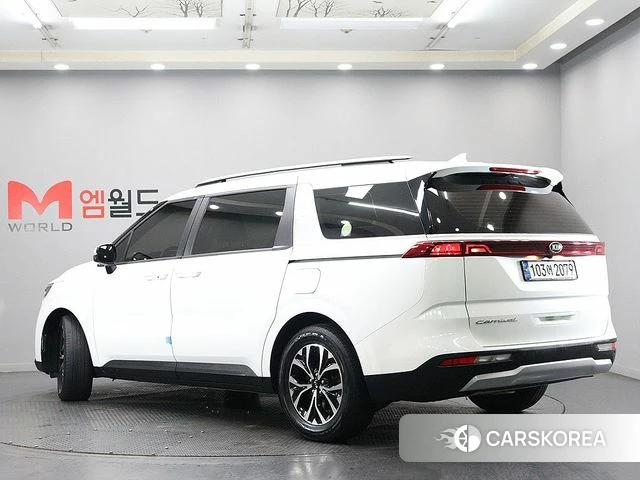 Kia Carnival 4th generation id 4268245 из Кореи 14