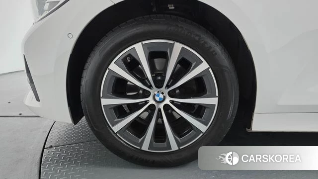 BMW 3 Series (G20) id 4458498 из Кореи 29