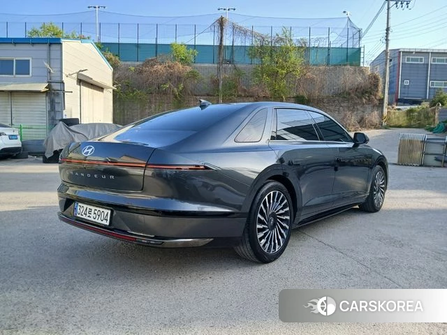 Hyundai Grandeur Hybrid (GN7) id 3953148 из Кореи 14
