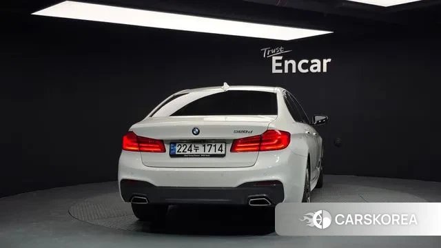 BMW 5 Series (G30) id 3608432 из Кореи 14