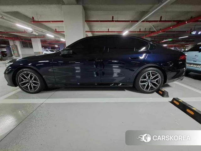 BMW 5 Series (G60) 2025 Черный из Кореи, фото 4