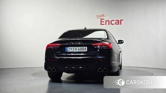 Maserati Quattroporte id 3954770 из Кореи 14