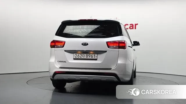 Kia All New Carnival id 3703923 из Кореи 14