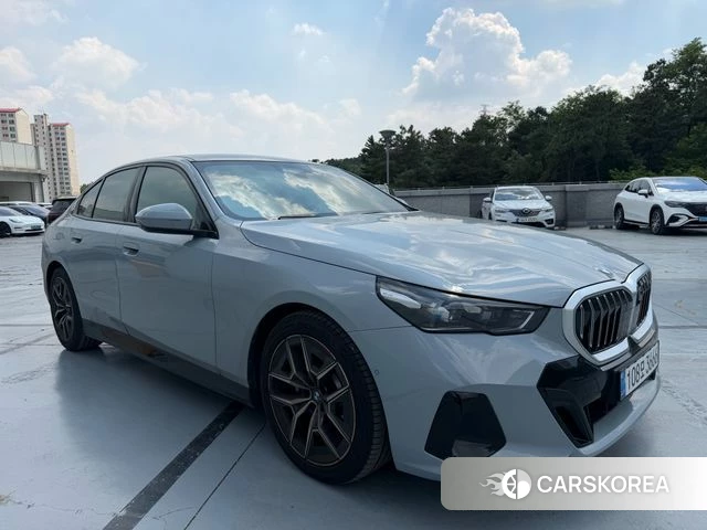 BMW 5 Series (G60) id 4441462 из Кореи 10