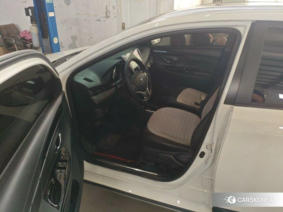 Toyota YARIS L Zhixuan 2021 Белый из Китая, фото 4