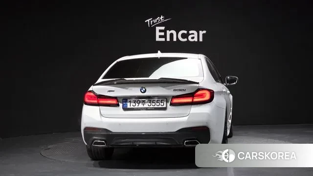 BMW 5 Series (G30) id 3611134 из Кореи 14