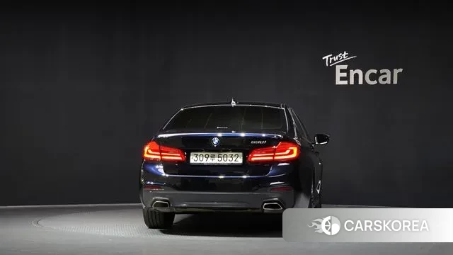 BMW 5 Series (G30) id 3291699 из Кореи 14