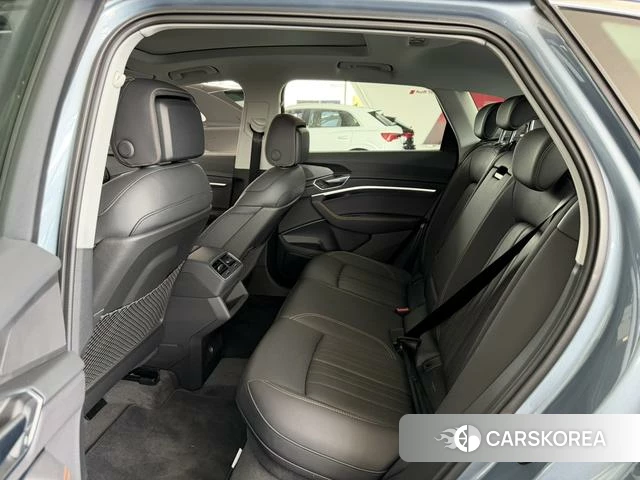 Audi e-tron id 3920668 из Китая 9