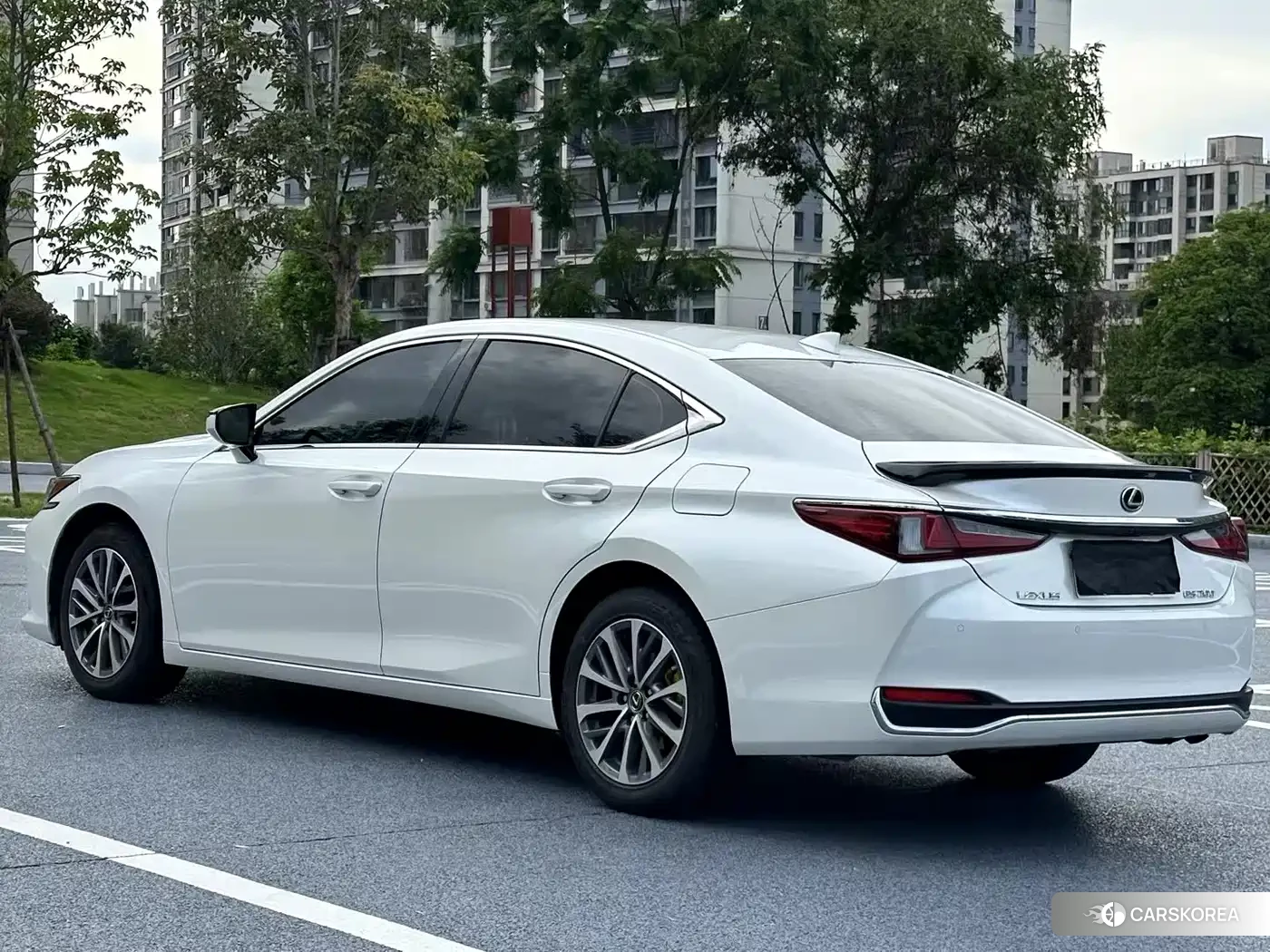 Lexus ES 2024 Белый из Китая, фото 4