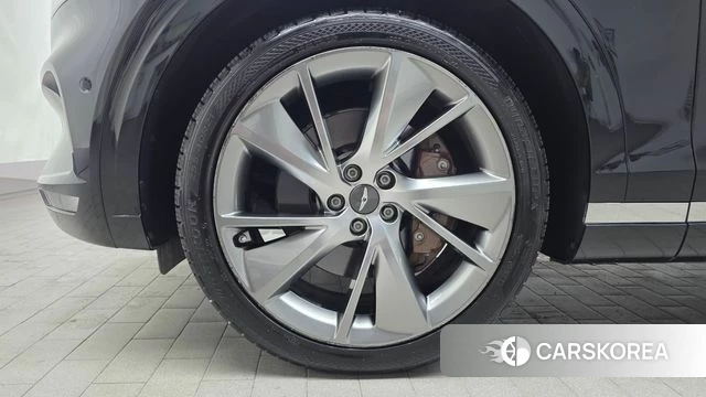 Genesis GV70 id 4675186 из Кореи 28