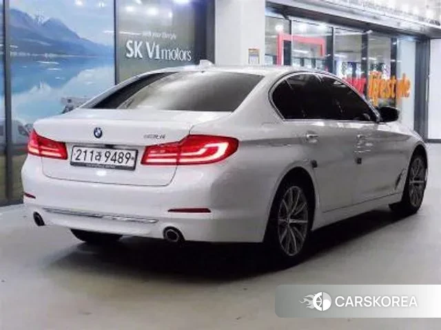BMW 5 Series (G30) id 2991161 из Кореи 14