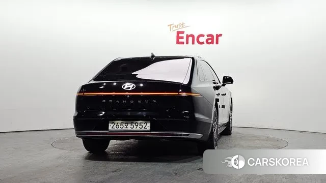 Hyundai Grandeur Hybrid (GN7) id 3620451 из Кореи 14