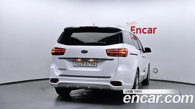 Kia The New Carnival id 2876004 из Кореи 14