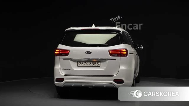 Kia The New Carnival id 4233156 из Кореи 25