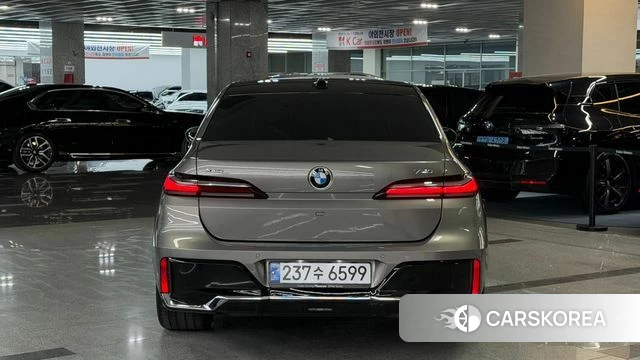 BMW 7 Series (G70) id 3791853 из Кореи 14