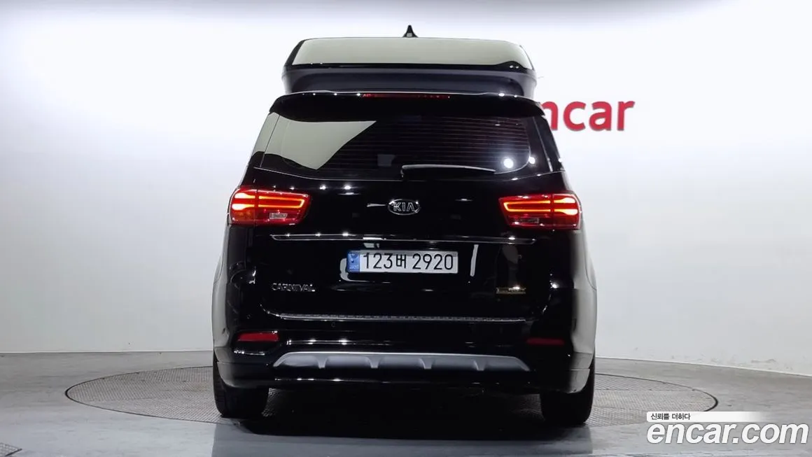 Kia The New Carnival 2019 Черный из Кореи, фото 4