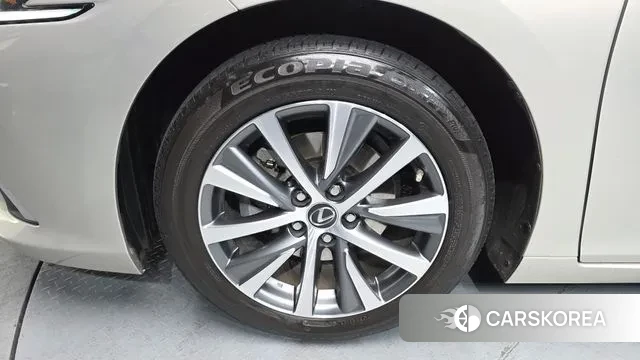 Lexus ES300h 7th generation id 3766499 из Кореи 14