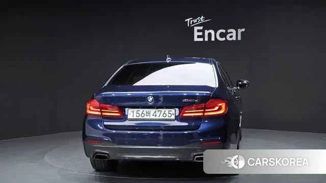 BMW 5 Series (G30) id 3519859 из Кореи 14