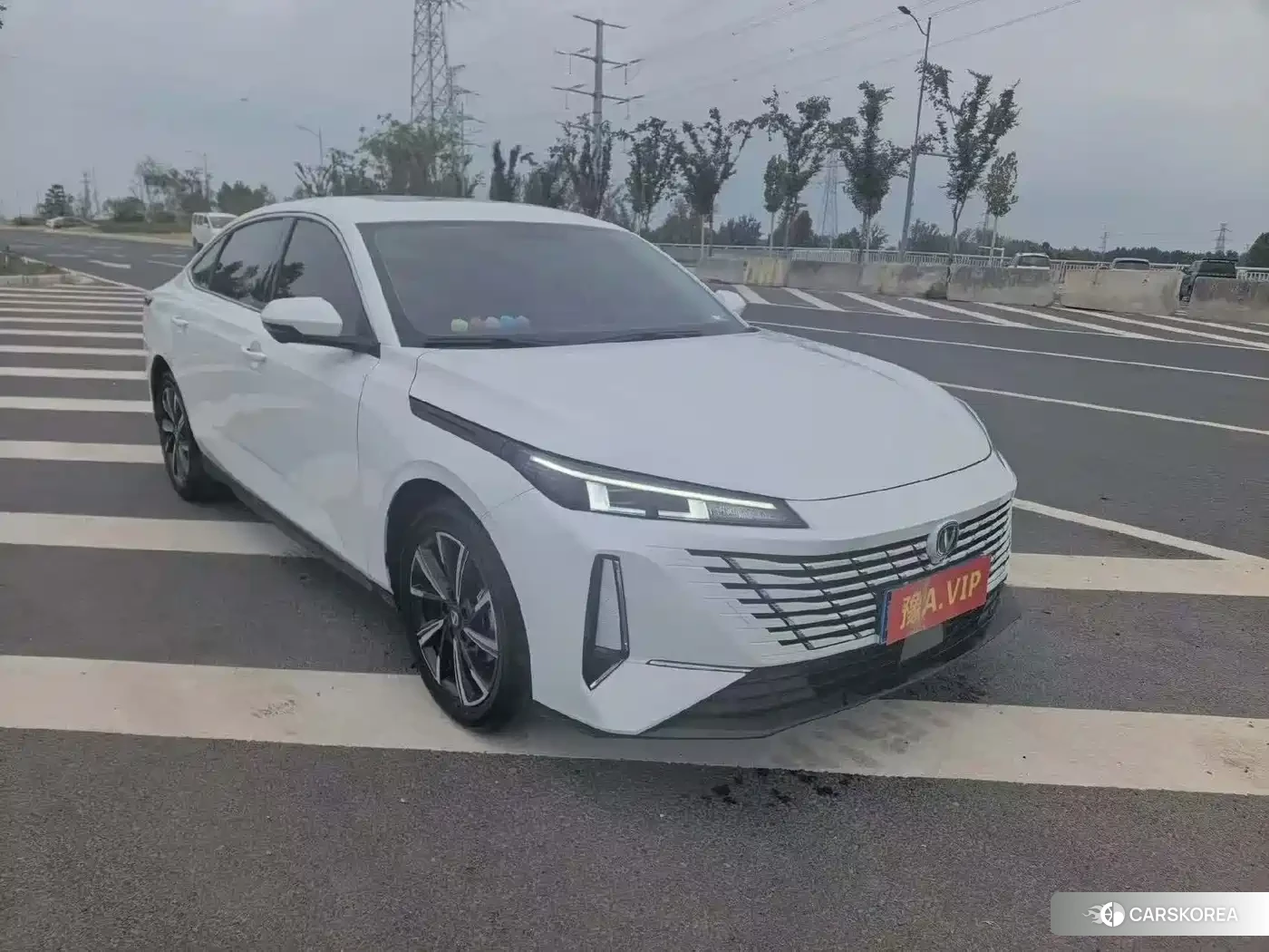Chang'an Yidong 2026 Белый из Китая, фото 4