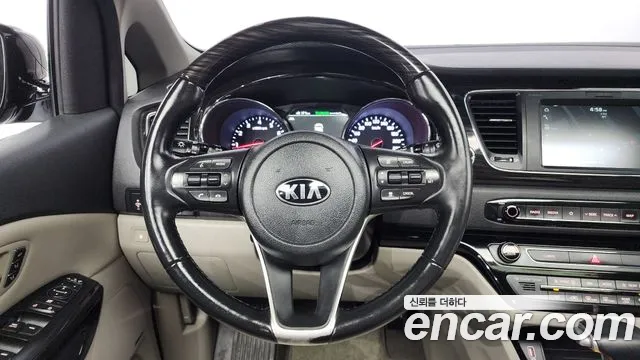 Kia The New Carnival id 2761458 из Кореи 14