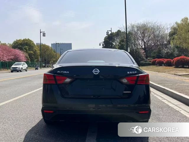 Nissan Teana 2022 Черный из Китая, фото 4
