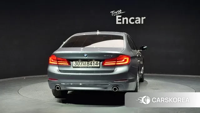 BMW 5 Series (G30) id 3778738 из Кореи 14