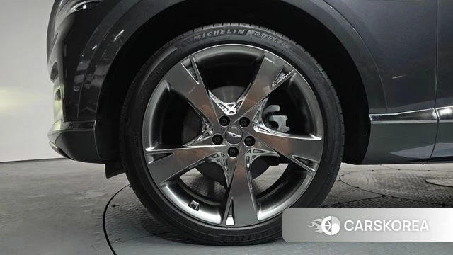 Genesis GV80 id 3916386 из Кореи 14