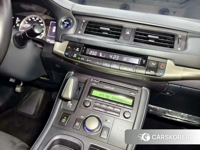 Lexus CT id 4220076 из Китая 15
