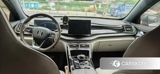 BYD Qin PLUS DM 2023 Серебристо-серый из Китая, фото 4