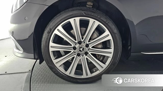 Mercedes-Benz E-Class W213 id 4692140 из Кореи 28