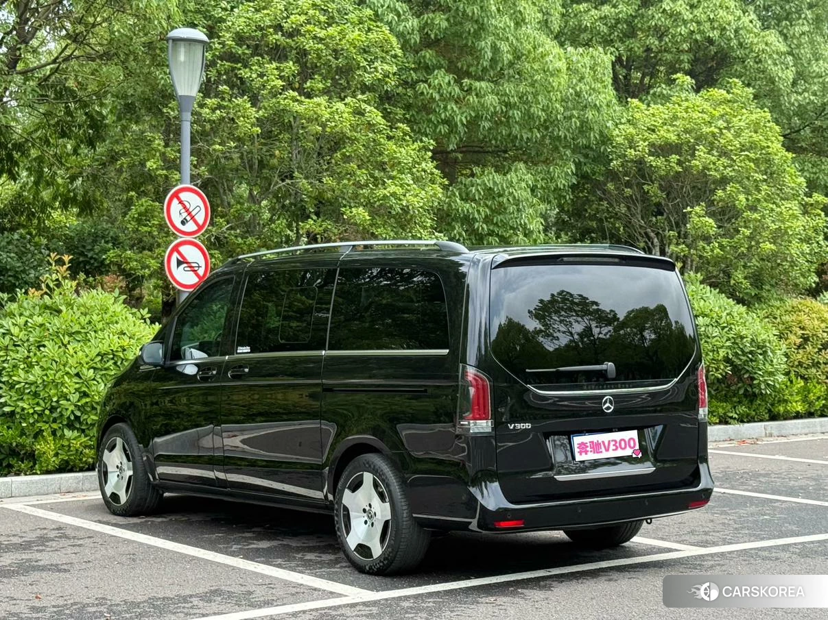 Mercedes-Benz V-class id 4486466 из Китая 11