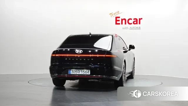 Hyundai Grandeur (GN7) id 3576622 из Кореи 14