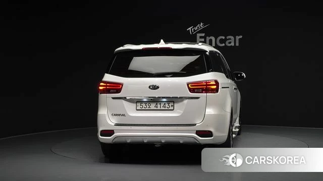 Kia The New Carnival id 3880140 из Кореи 14