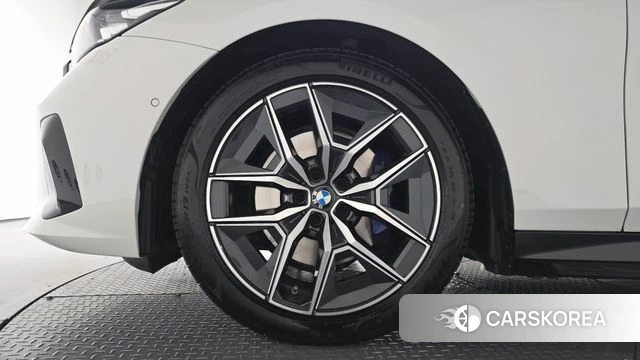 BMW 5 Series (G60) id 4934668 из Кореи 29