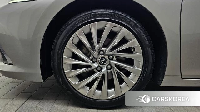 Lexus ES300h 7th generation id 4633096 из Кореи 31