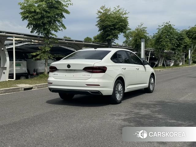 Volkswagen Lavida id 4298312 из Китая 17