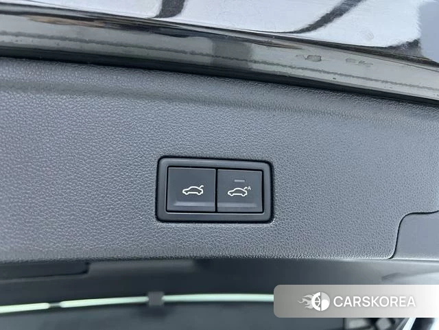 Volkswagen Touareg id 4207350 из Китая 23