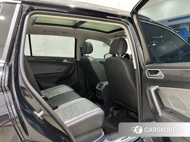 Volkswagen Tiguan L id 4365971 из Китая 10