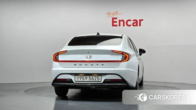 Hyundai Sonata (DN8) id 3819654 из Кореи 14